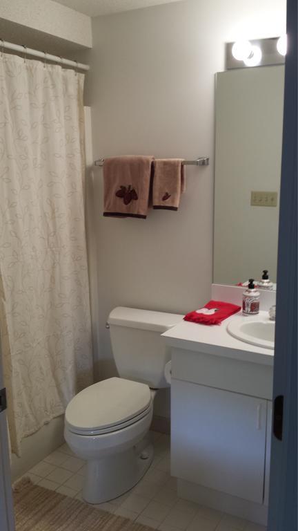 Lovely Townhouse With Views リンカーン エクステリア 写真