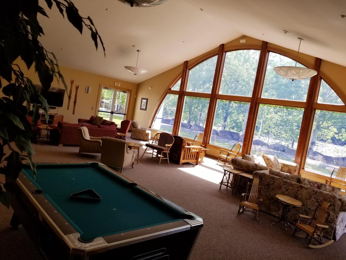 Lovely Townhouse With Views リンカーン エクステリア 写真